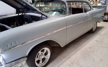 Chevy-bel-air-1957-grey-7