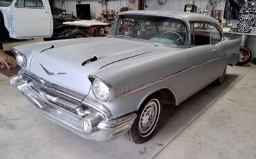 Chevy-bel-air-1957-grey-9