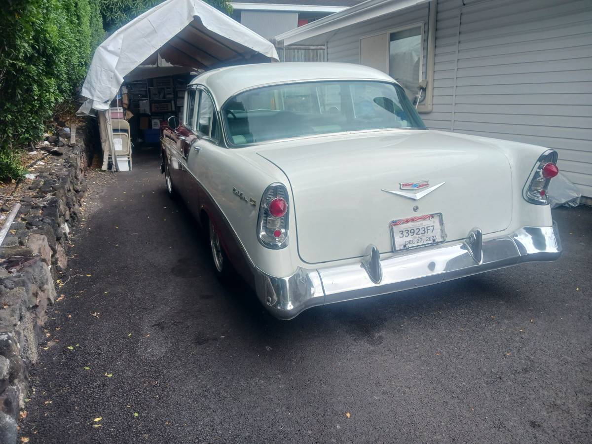 Chevy-bel-air-4dr-1956-custom-18