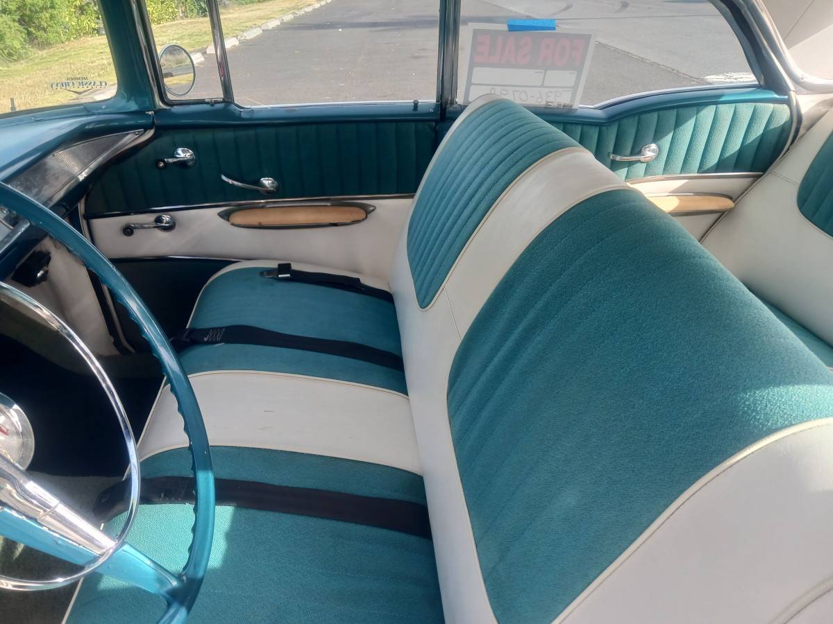 Chevy-bel-air-4dr-1956-custom-3