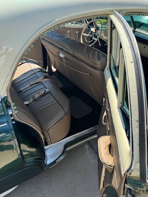 Chevy-bel-air-deluxe-1950-green-4