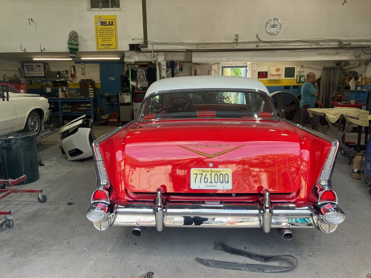 Chevy-belair-1957-red-9
