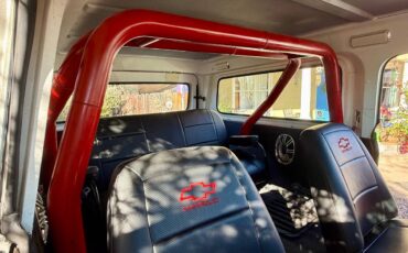 Chevy-blazer-1972-red-9