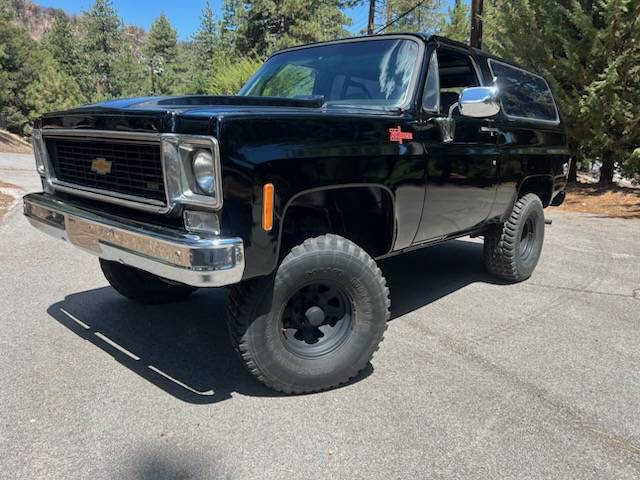 Chevy-blazer-1973-black-21