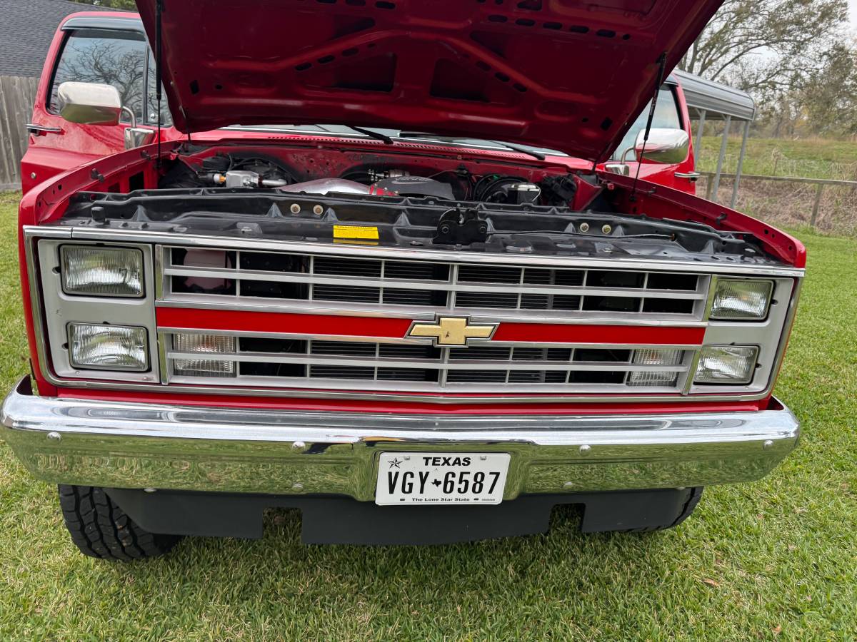 Chevy-blazer-1982-red-2