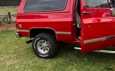 Chevy-blazer-1982-red