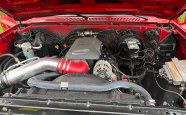 Chevy-blazer-1982-red-5