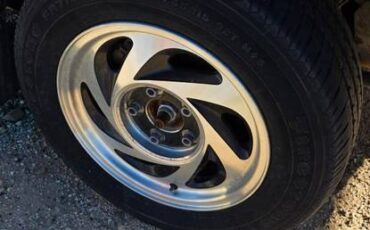 Chevy-blazer-1987-white-11