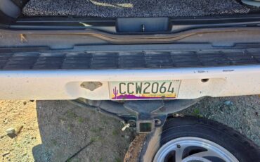 Chevy-blazer-1987-white-17