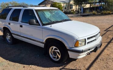 Chevy-blazer-1987-white-9