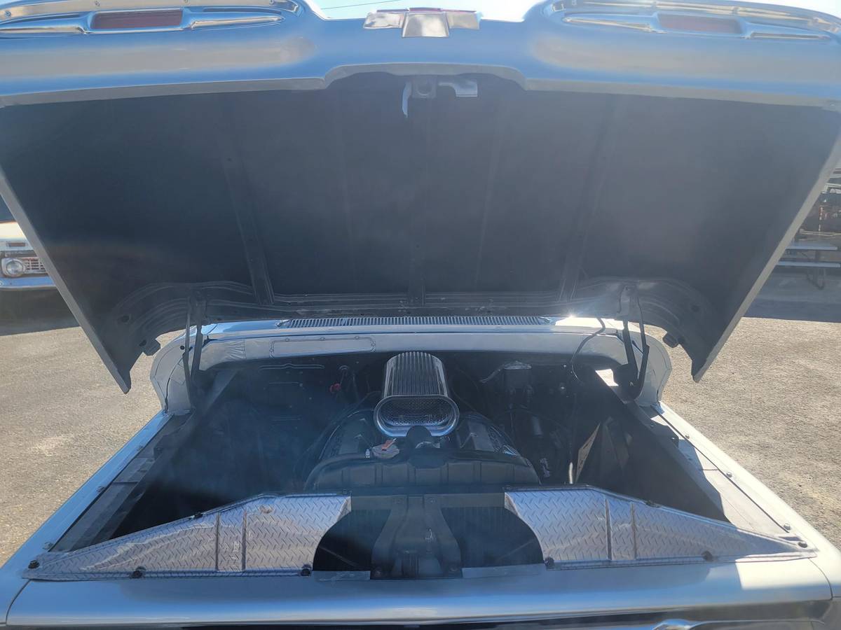 Chevy-c-10-1960-silver-20