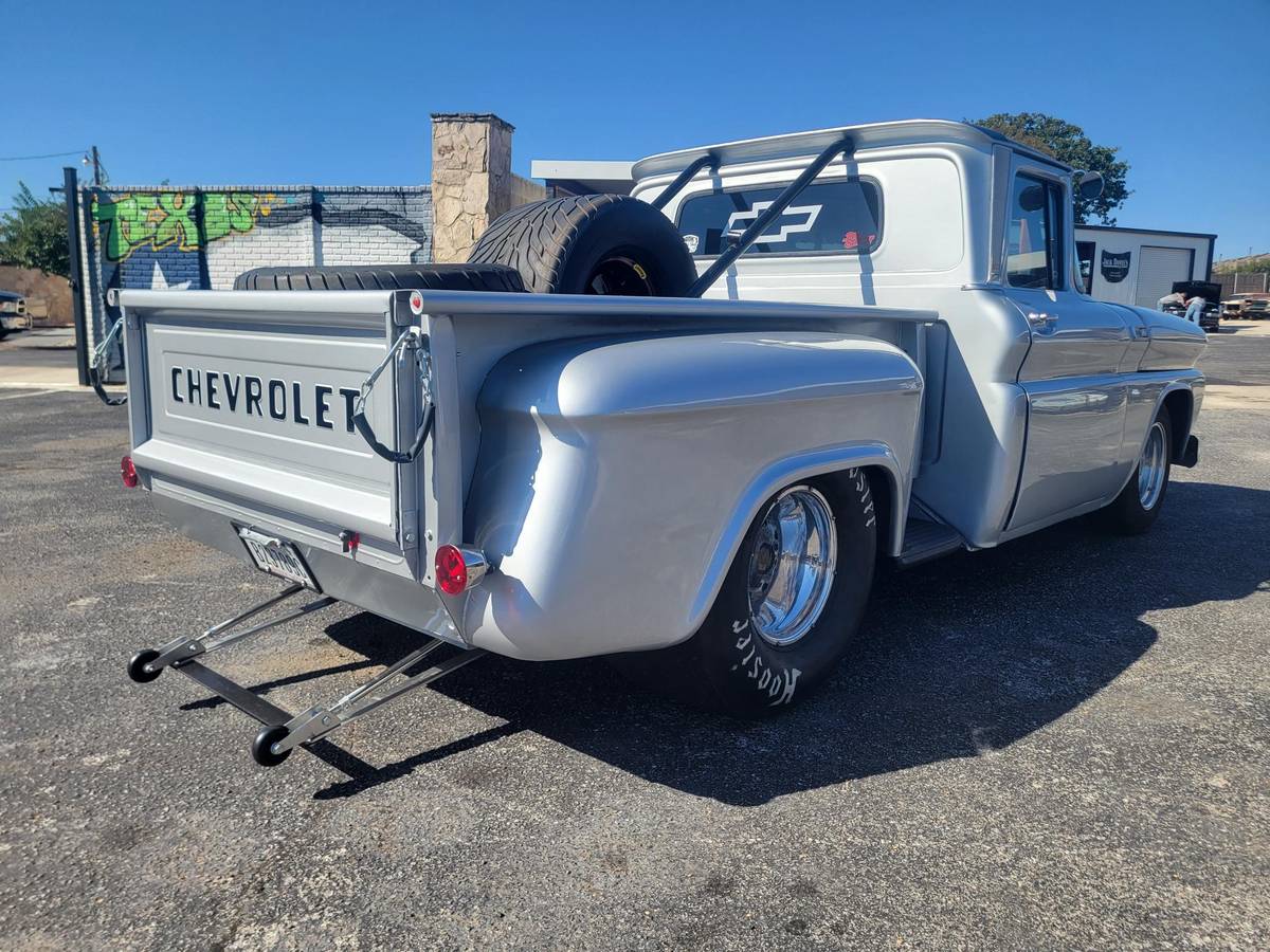 Chevy-c-10-1960-silver-9