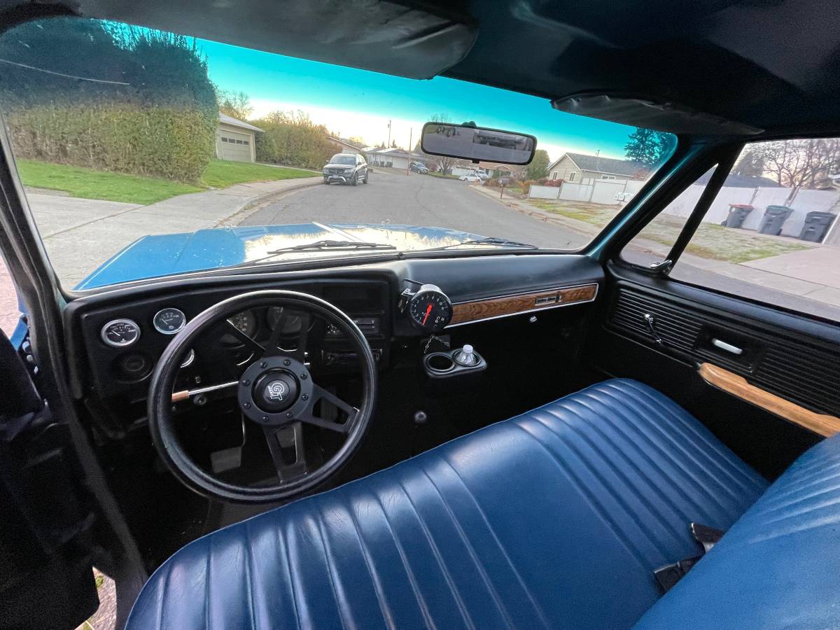 Chevy-c-10-1977-blue-12