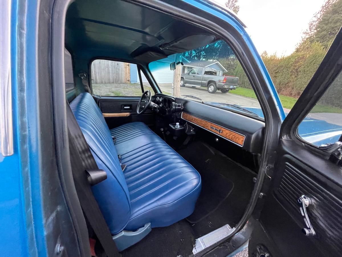 Chevy-c-10-1977-blue-13