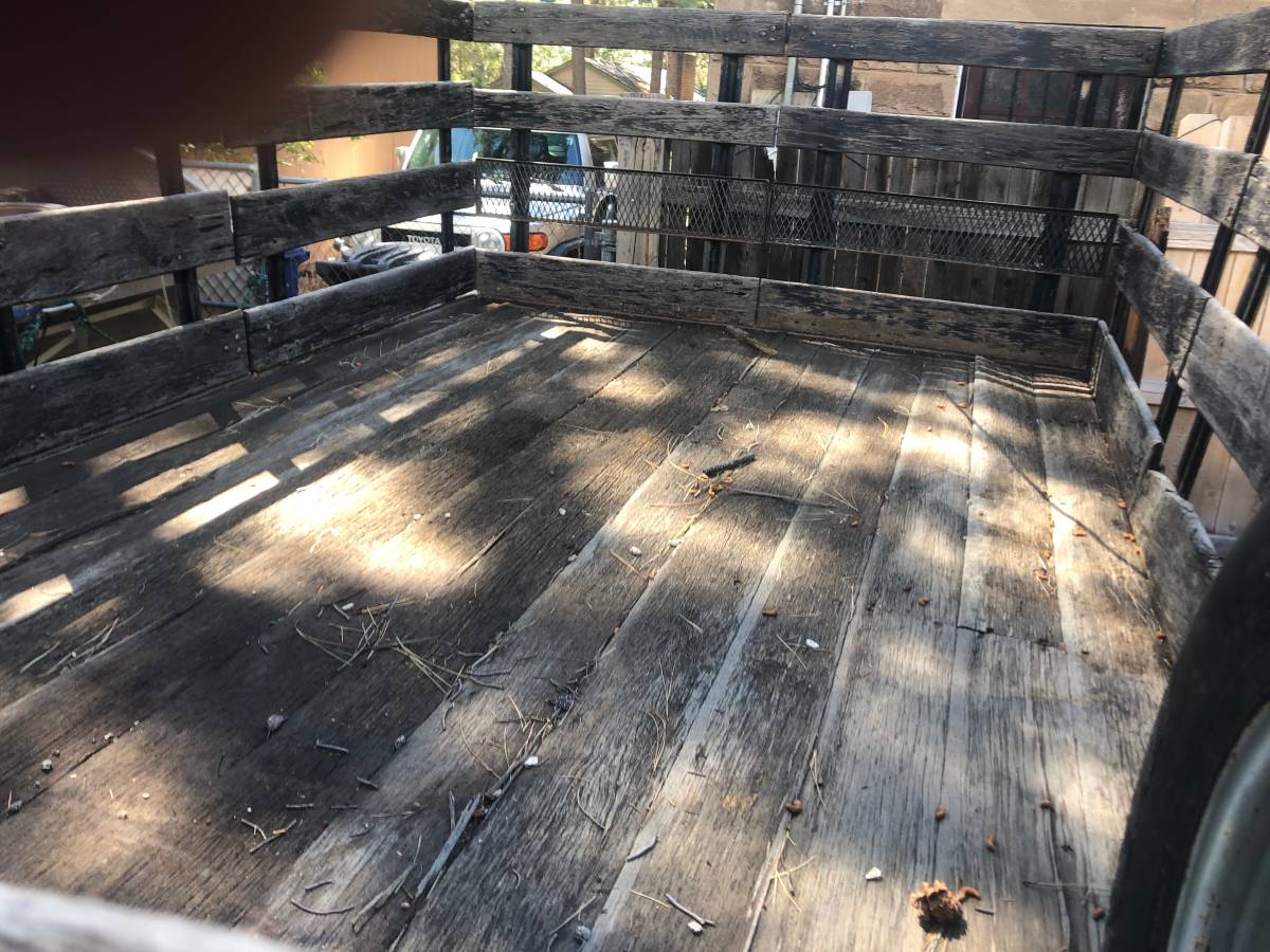 Chevy-c-30-1976-blue-4