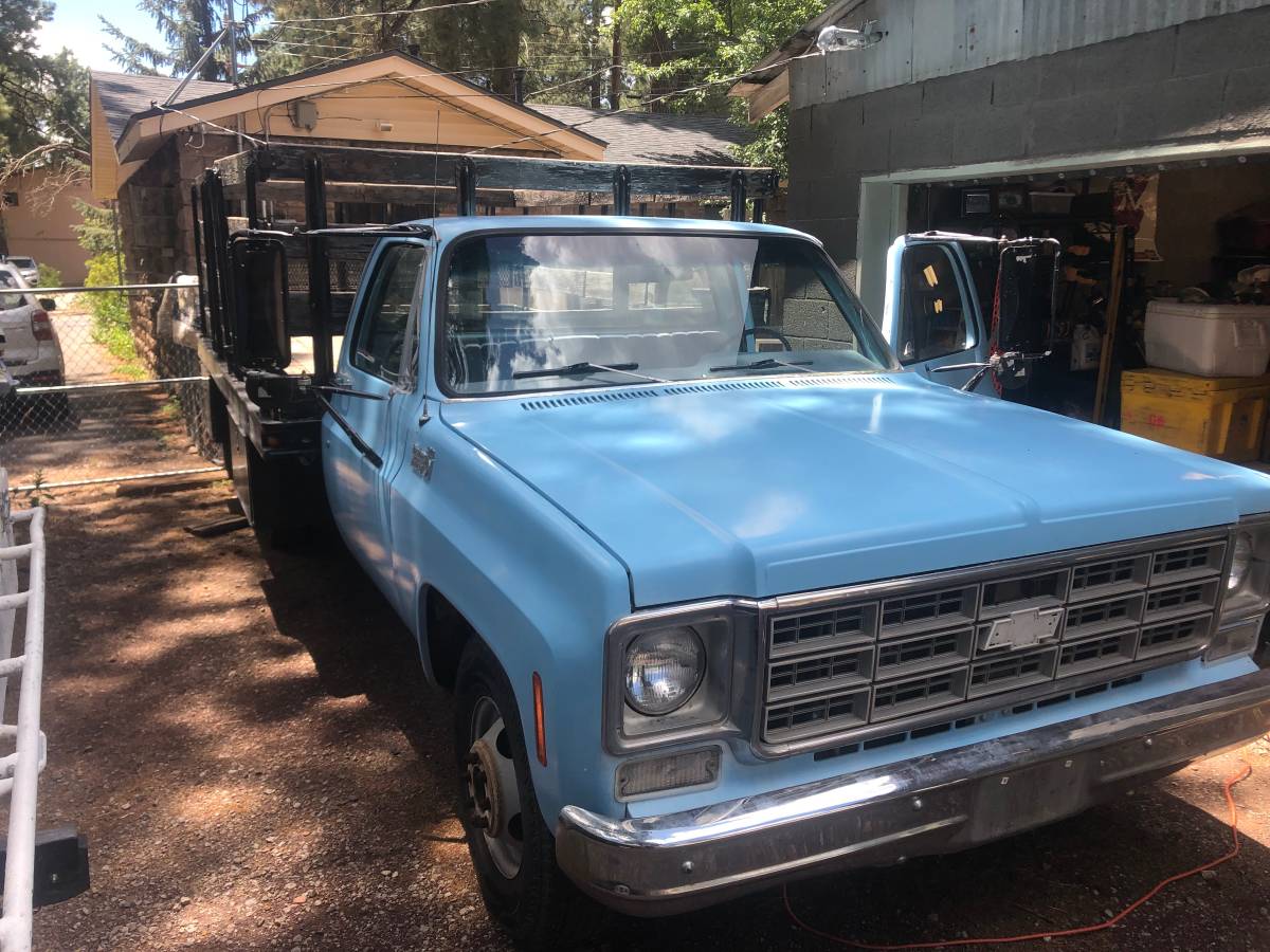 Chevy-c-30-1976-blue