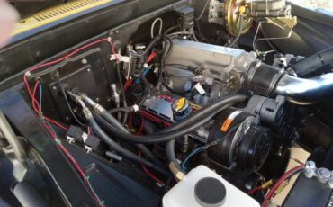 Chevy-c10-1966-yellow-7