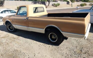 Chevy-c10-1967-custom-4