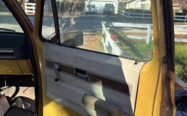 Chevy-c10-1973-silver-8