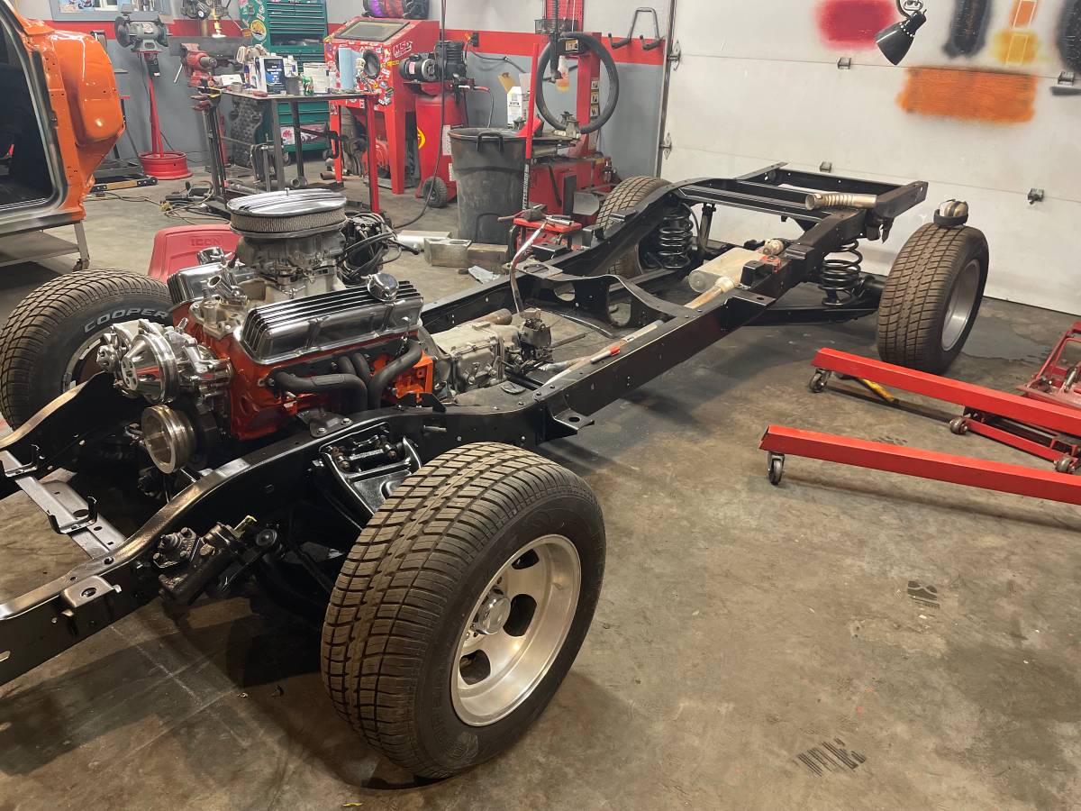 Chevy-c10-truck-1965-17