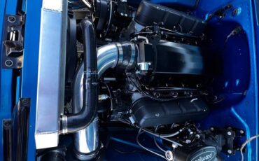 Chevy-c10-truck-1966-blue-8