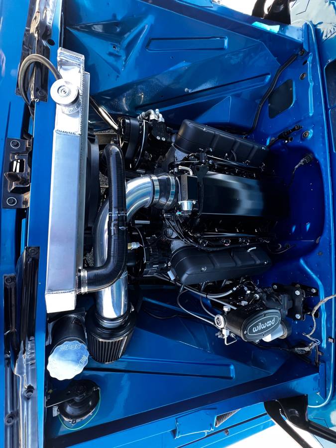 Chevy-c10-truck-1966-blue-8