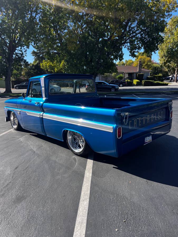 Chevy-c10-truck-1966-blue-9
