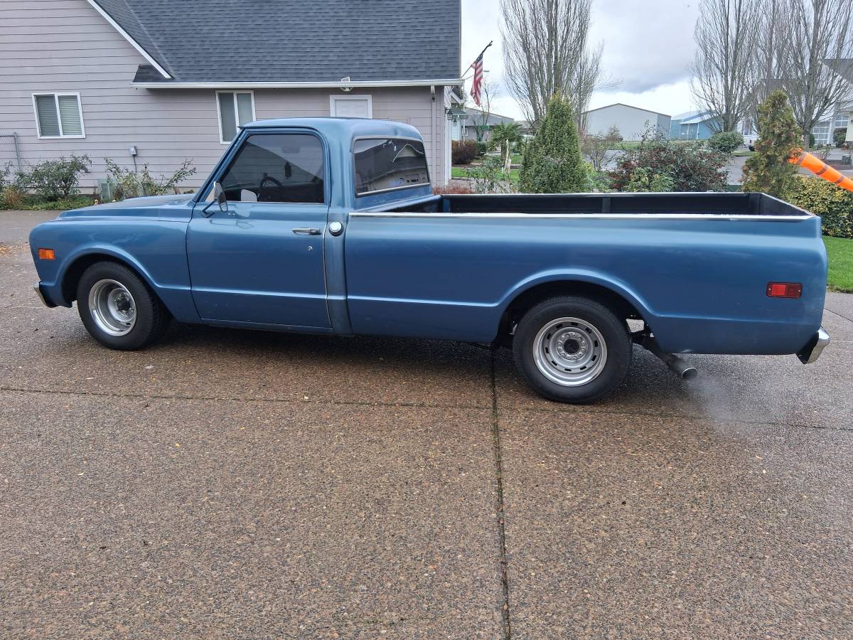 Chevy-c10-truck-1968-blue-2