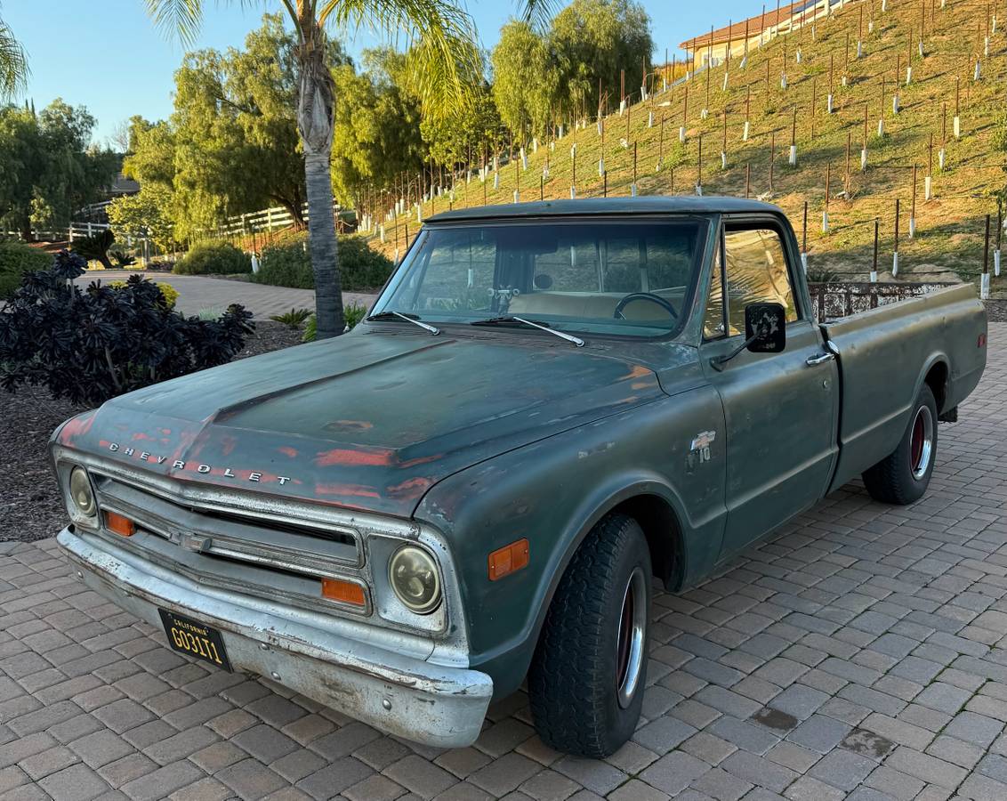 Chevy-c10-truck-1968-green-2