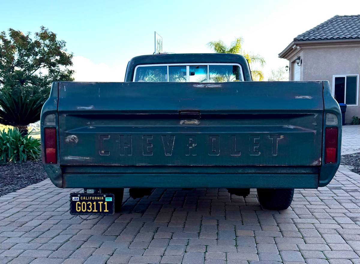 Chevy-c10-truck-1968-green-4