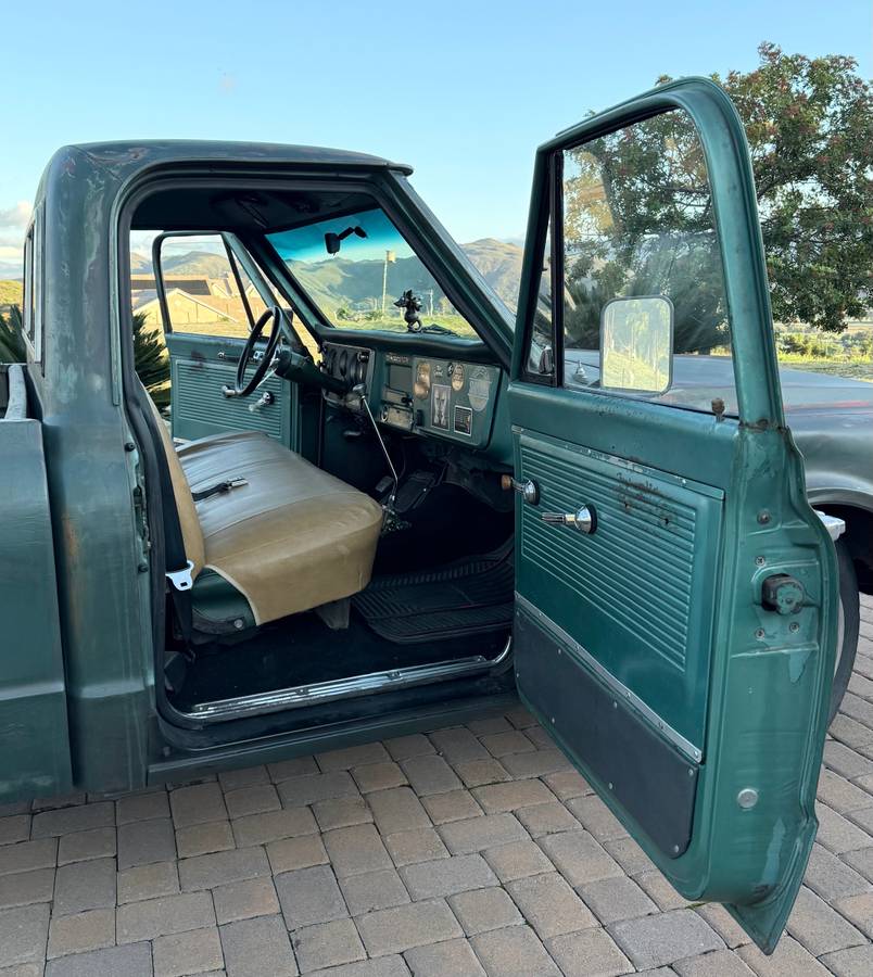 Chevy-c10-truck-1968-green-5