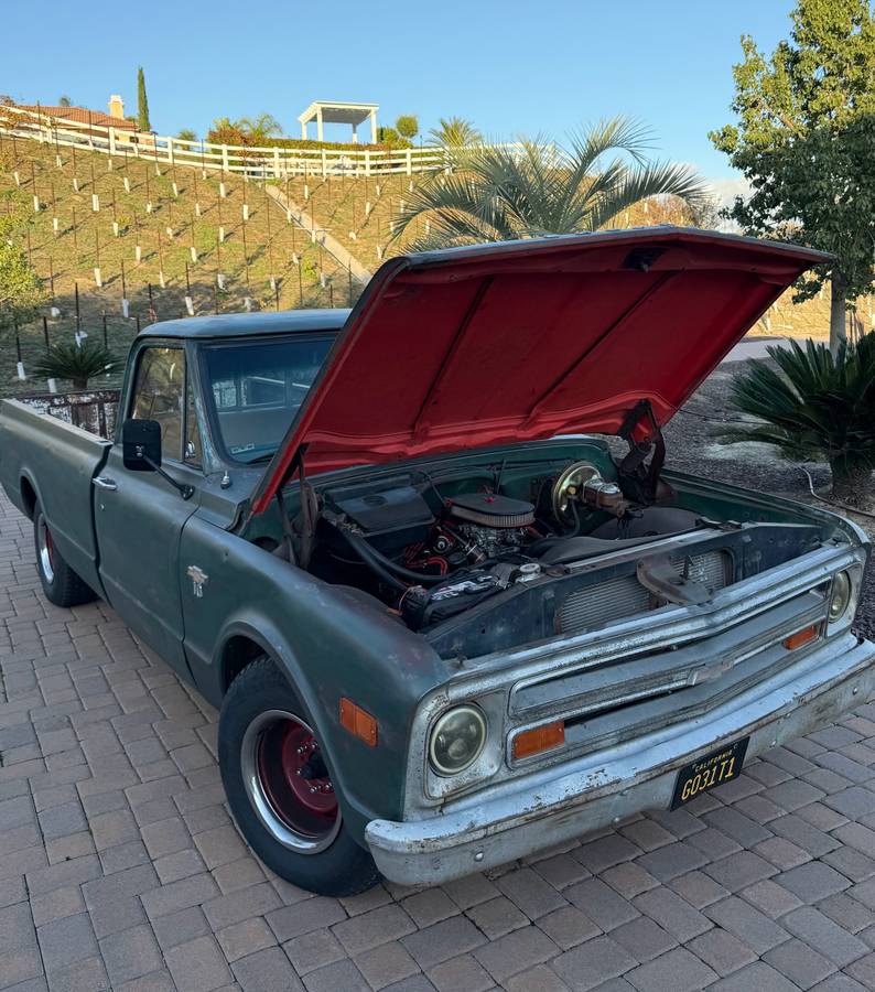 Chevy-c10-truck-1968-green-7