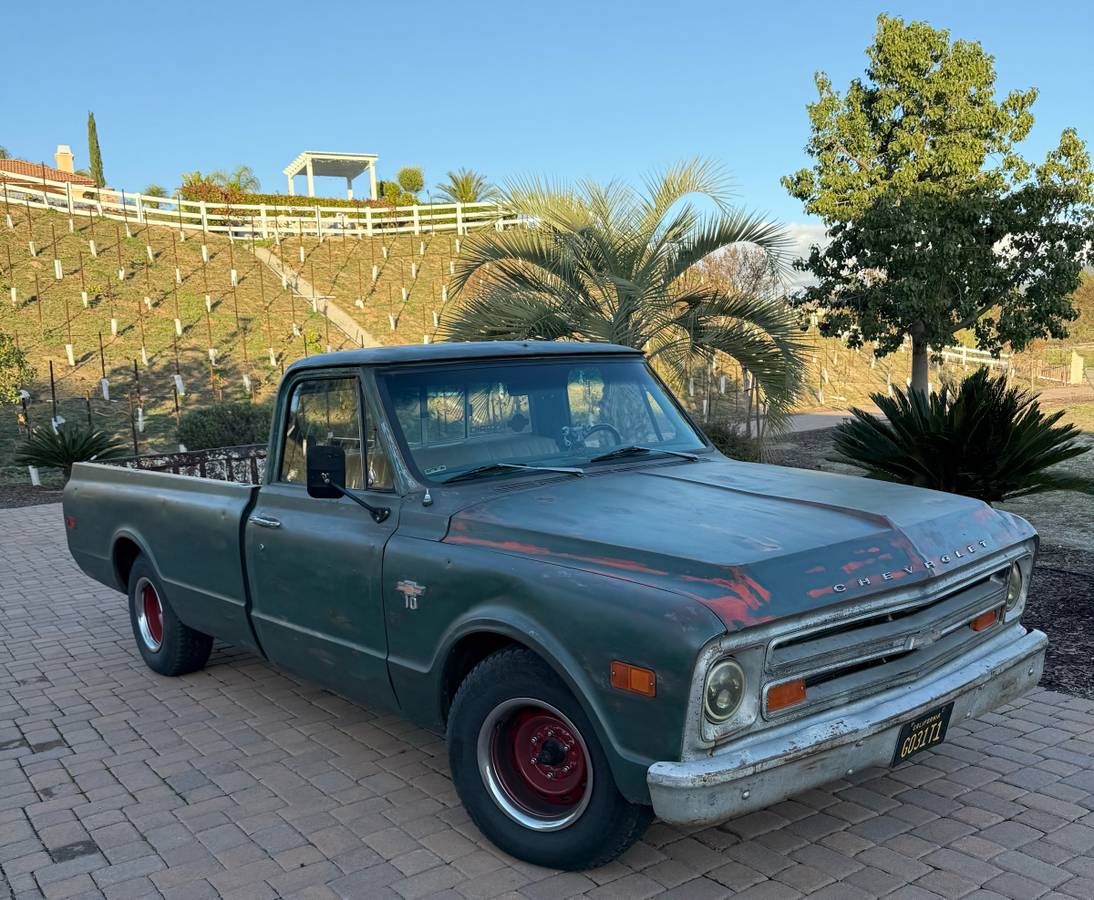 Chevy-c10-truck-1968-green