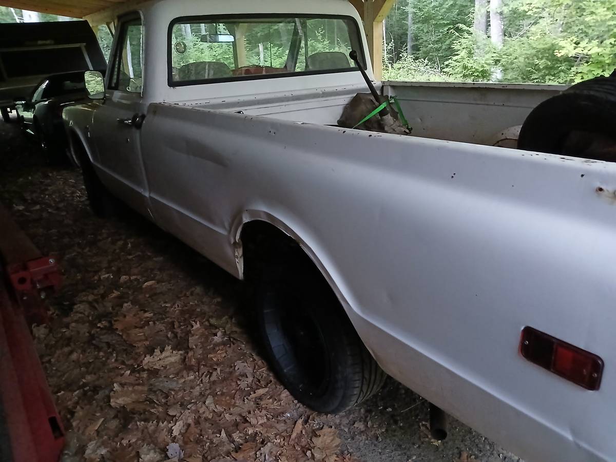 Chevy-c10-truck-1968-white-2