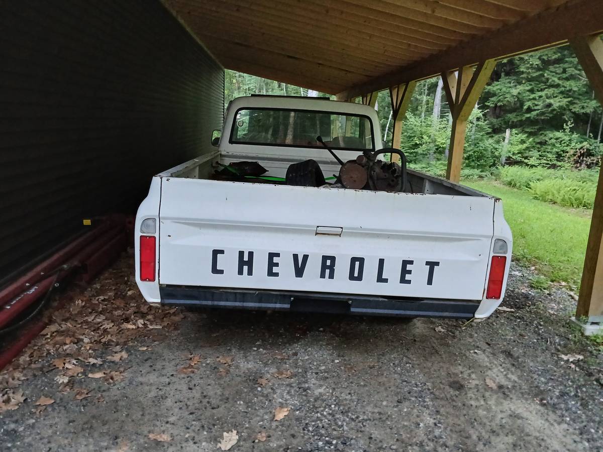 Chevy-c10-truck-1968-white-5