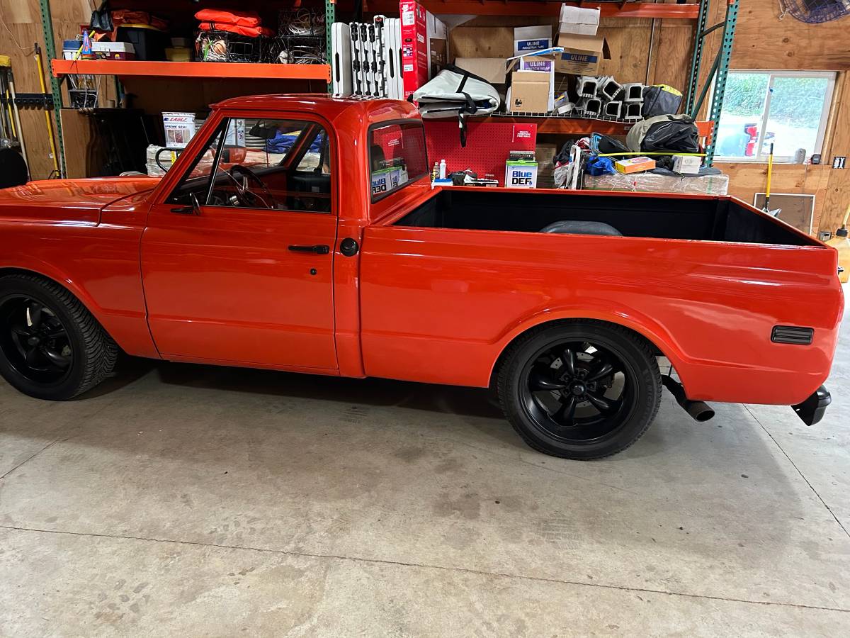 Chevy-c10-truck-1970-orange