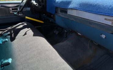 Chevy-c10-truck-1975-grey-4