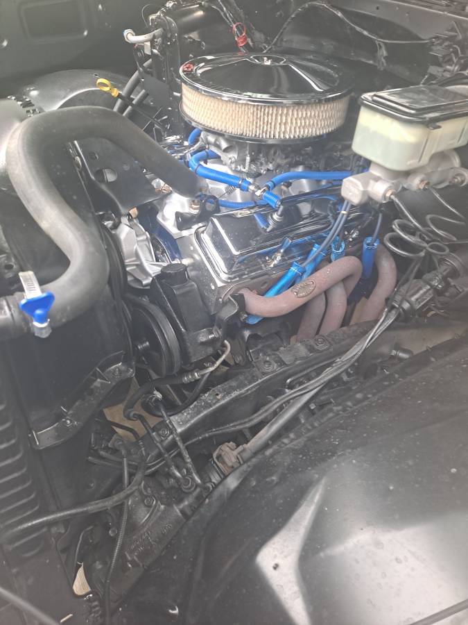 Chevy-c10-truck-1984-blue-1