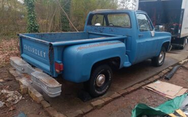 Chevy-c10-truck-1985-blue-1