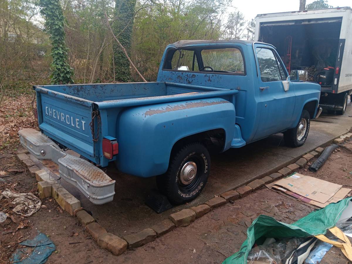 Chevy-c10-truck-1985-blue-1