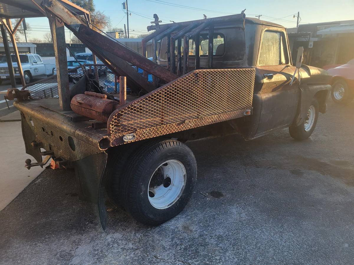 Chevy-c20-1965-brown-2