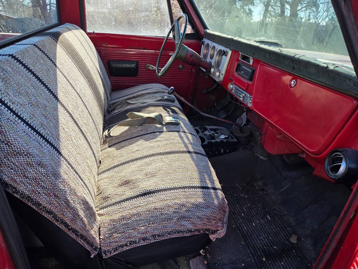 Chevy-c20-1970-red-9