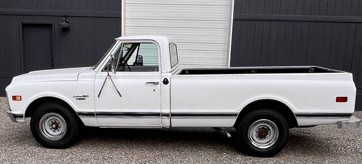Chevy-c20-pickup-1970-white-3