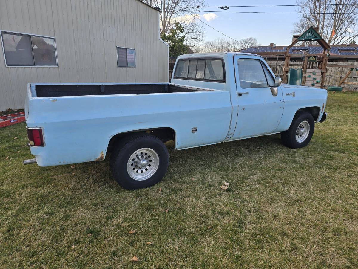 Chevy-c20-scotsdale-1979-blue-17