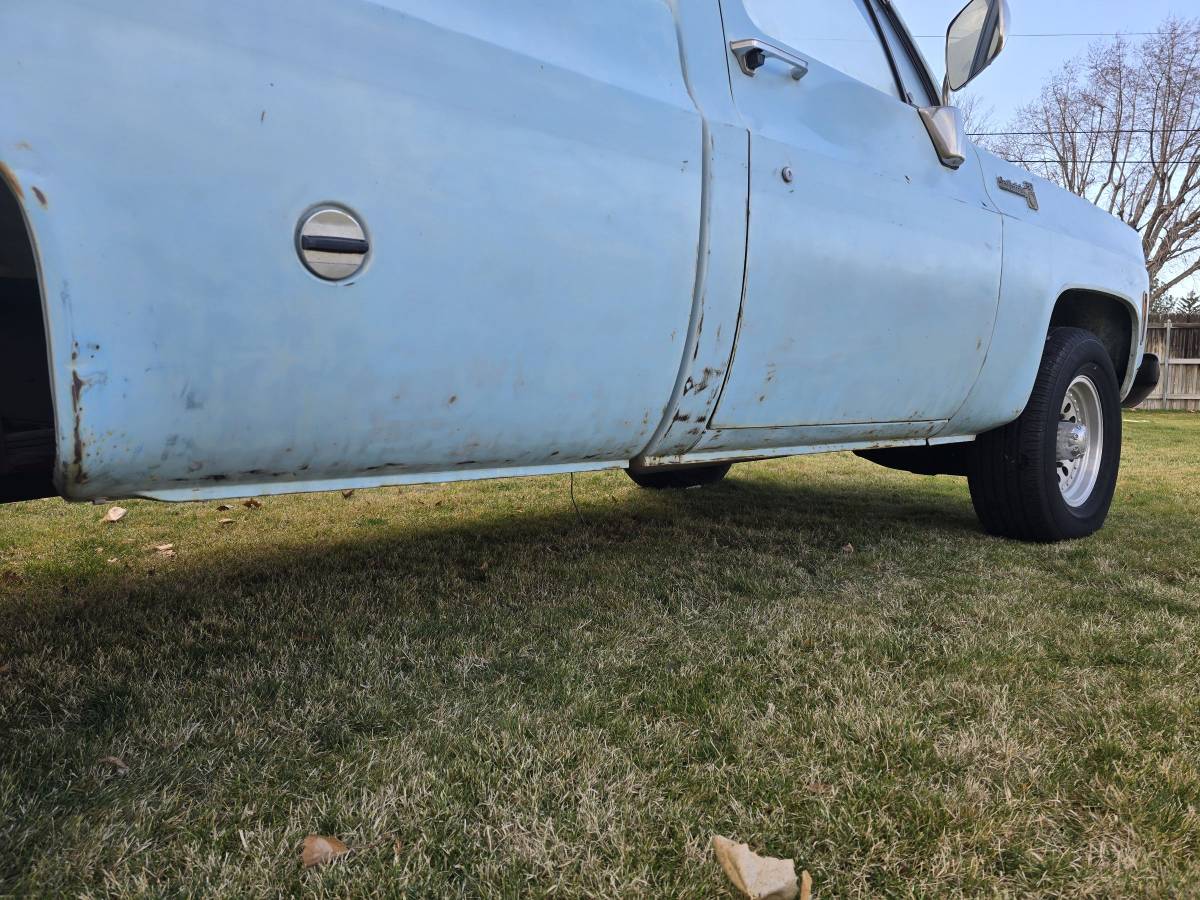 Chevy-c20-scotsdale-1979-blue-17