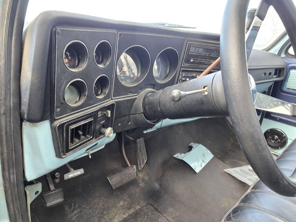 Chevy-c20-scotsdale-1979-blue-23