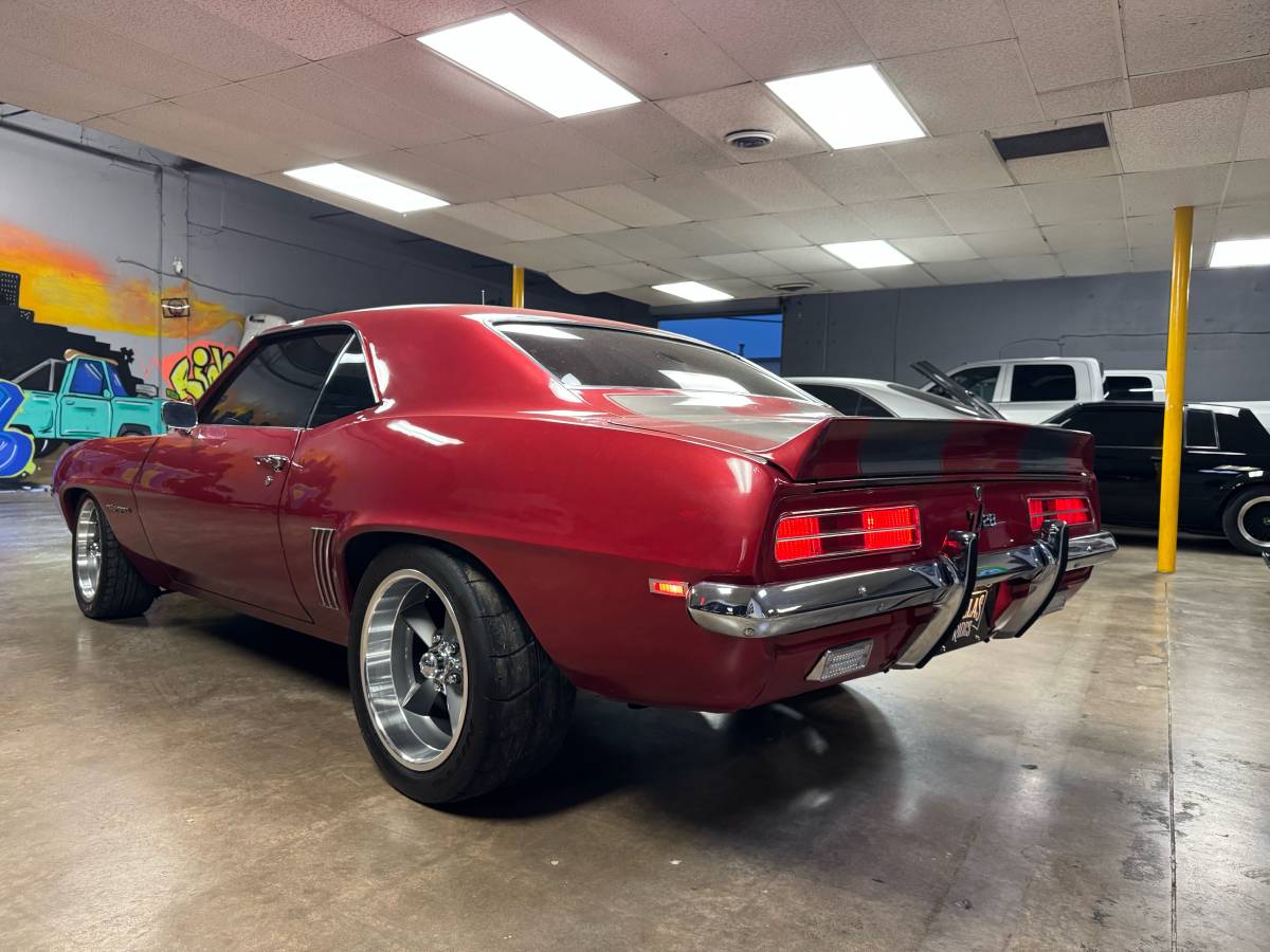 Chevy-camaro-1969-red-12