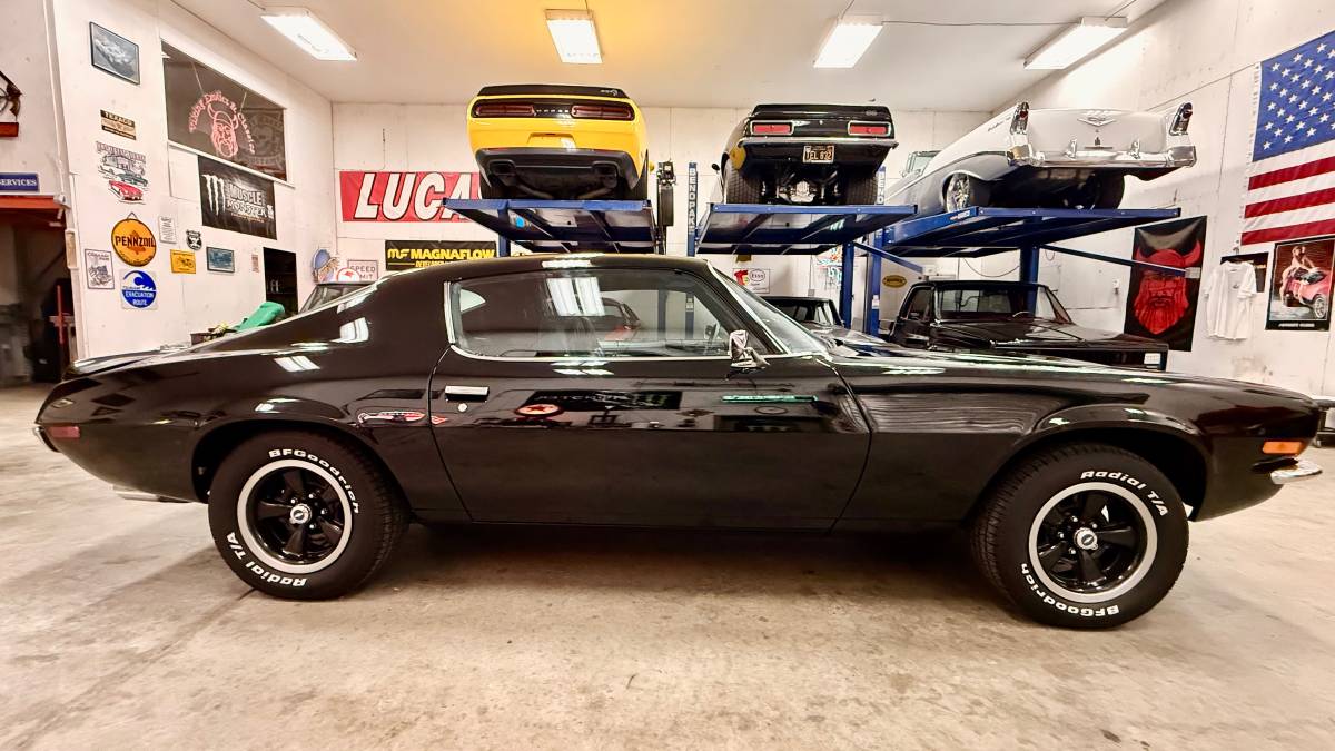 Chevy-camaro-1972-25