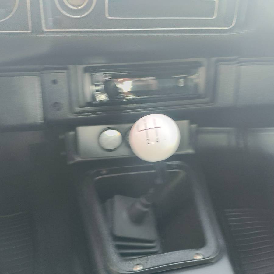 Chevy-camaro-1979-23