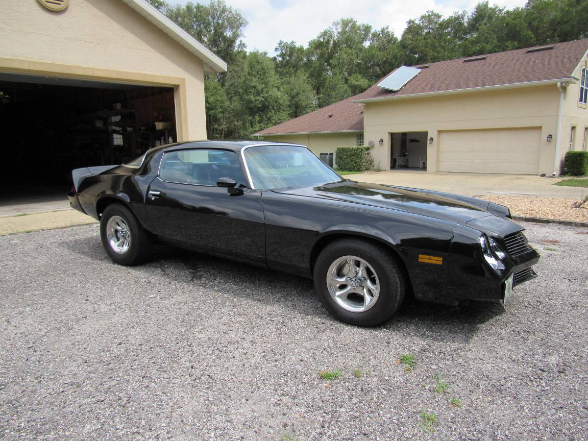 Chevy-camaro-1980-black-15